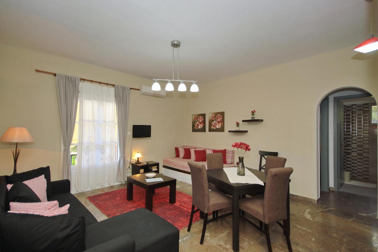 Aloe Luxury Apartments Porto Heli Exterior foto